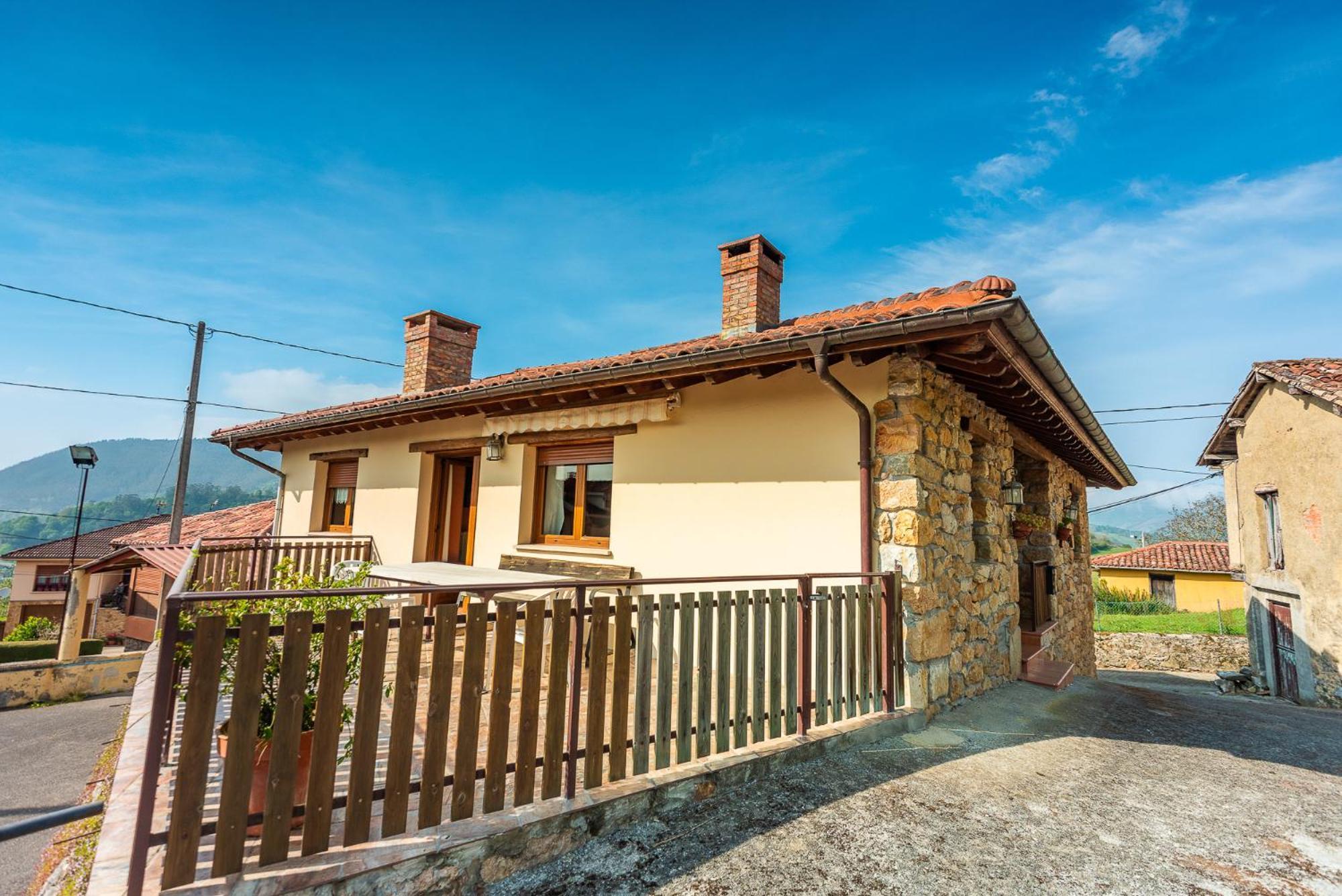 Вілла Casa La Campa Cardes  Екстер'єр фото